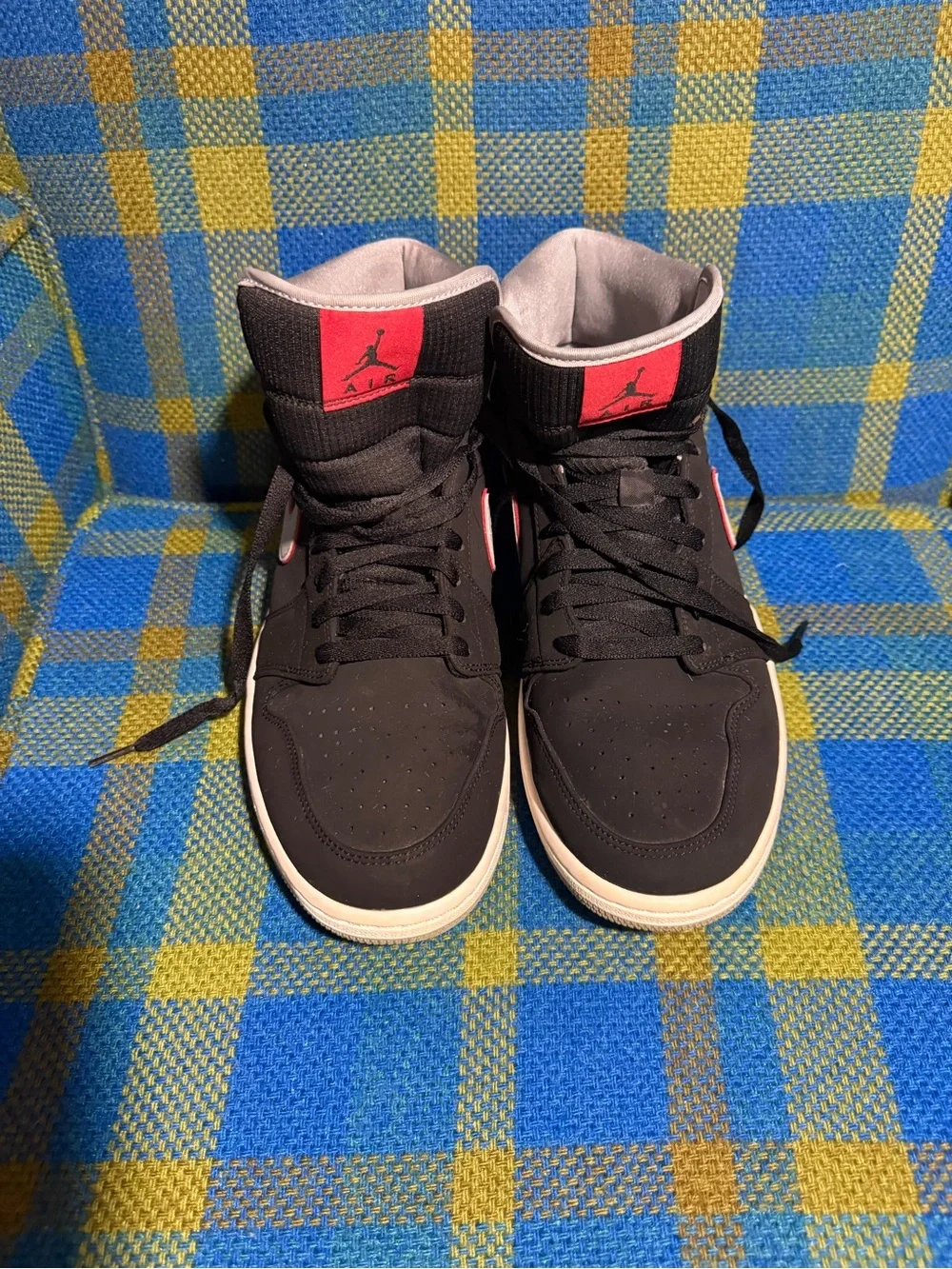 554724-060 Nike Air Jordan 1 Retro Mid OG Black And Gray Men’s Size 12